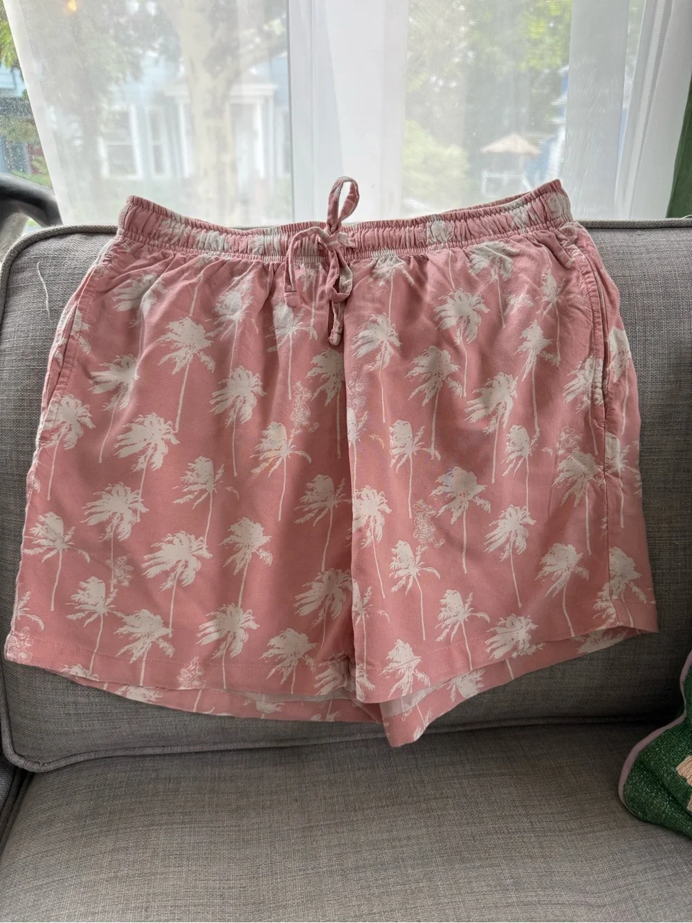 Uniqlo x Disney Pink Palm-Print Drawstring Lounge/PJ Shorts - Picture 4 of 5